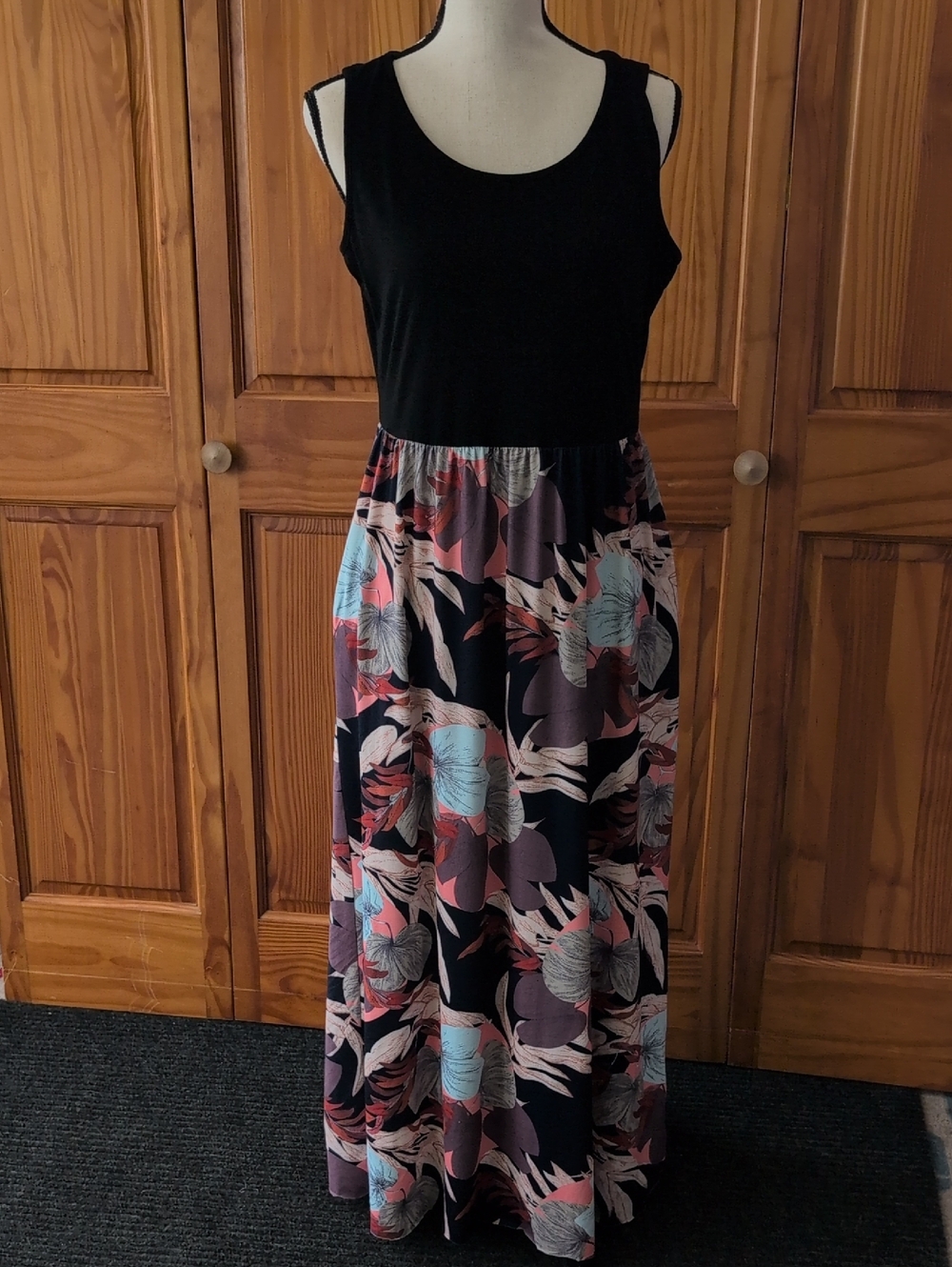 Ours Black Tank Maxi Dress with Floral Print Skirt L               M505